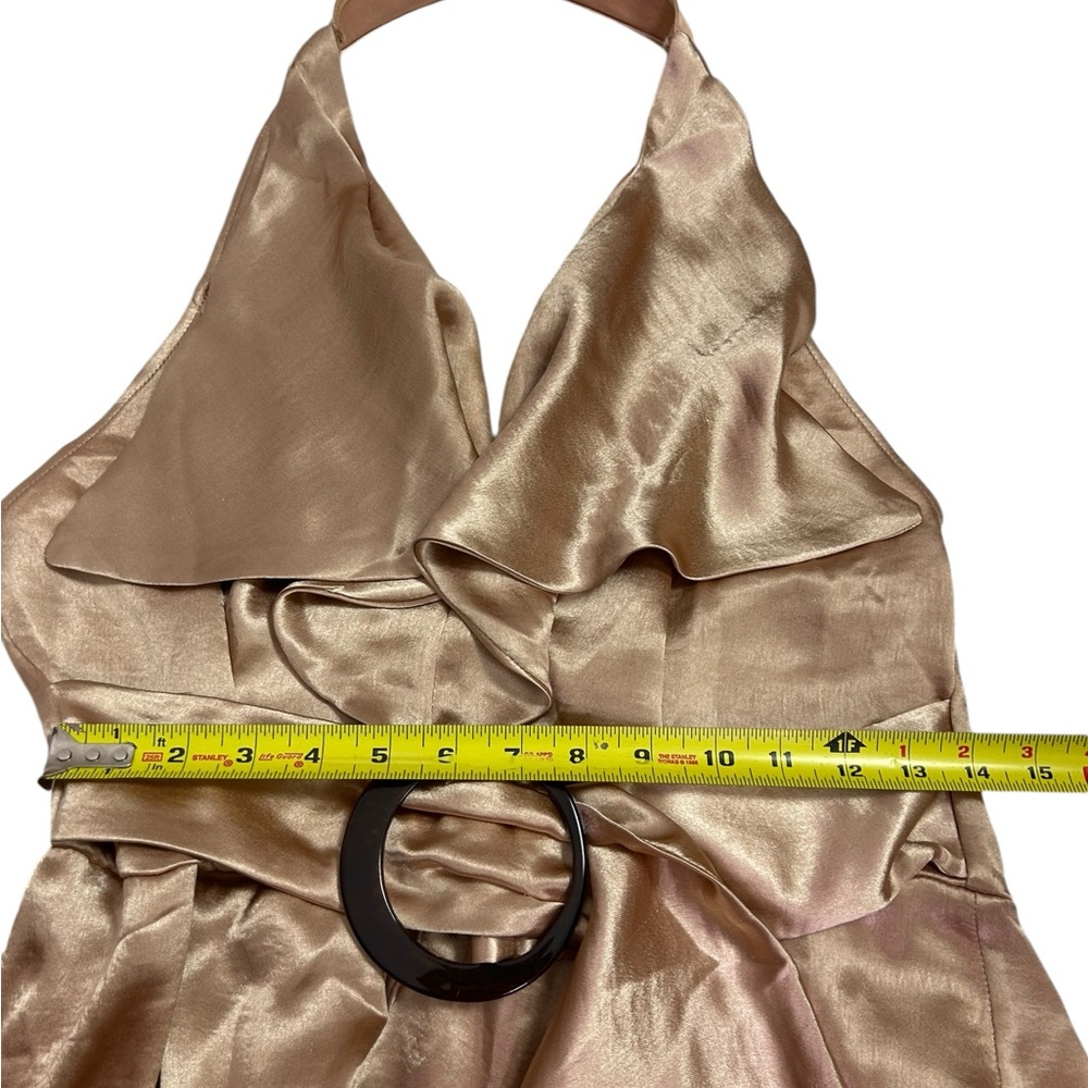 Elegant Gold Halter Dress - Picture 5 of 8
